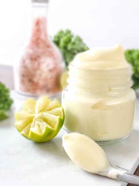 Aquafaba Mayonnaise, Aquafaba Mayo, Eggless Mayonnaise, Vegan Mayonaise, Aquafaba Recipes, Dinner Vegetarian, Can Of Beans, Dairy Alternatives, Vegan Mayonnaise