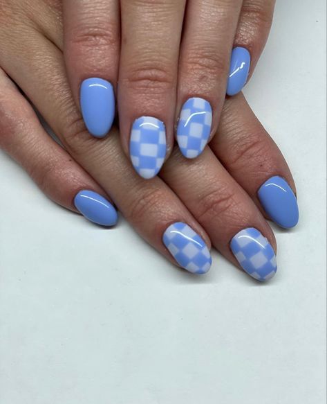 Nany blue checkered nails Nails Inspiration Checkered, Gel Checkered Nails, Short Almond Nails Checkered, Preppy Blue Nail Ideas, Check Nails Designs, Pink And Blue Checkered Nails, Checkered Nail Designs Short, Baby Blue Checkered Nails, Short Nails Checkered