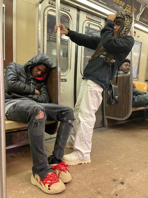 aesthetic, fit pic, subway, train station nyc, outfit pic, pose inspo, inspiration, yeezys, neutrals Subway Station Aesthetic, Subway Pics, Fit Pictures, Music Photoshoot, Chicago Summer, Aesthetic Fit, Project Planning, Alt Outfits, Subway Train