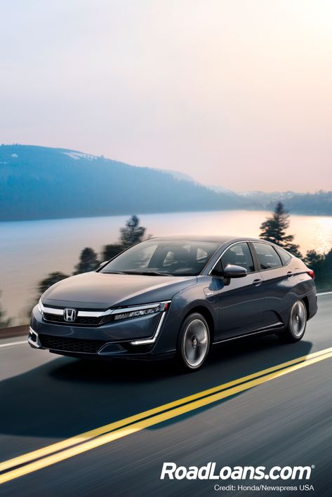 In an expanding field of eco-friendly cars, the groundbreaking Honda Clarity is a standout performer. Eco Friendly Building, Eco Friendly Cars, Eco Friendly Shopping Bags, Eco Label, Eco Friendly Cleaning Products, Heat Energy, Eco Friendly Baby, Incandescent Light, Solar Lamp