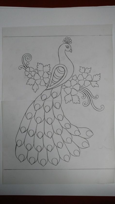 Peacock Tracing Design, Peacock Drawing For Kids, Embroidery Tracing Designs, Peacock Drawings, Design Flower Drawing, Embroidery Tracing, Peacock Drawing, Peacock Embroidery Designs, Pencil Drawings Of Flowers