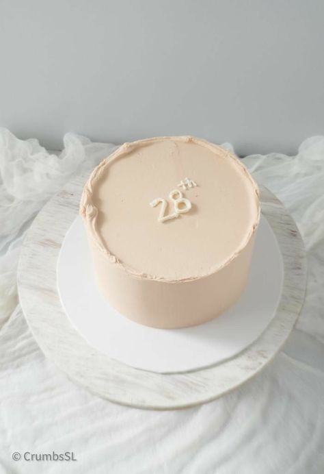 Minimal Birthday Cake Ideas, Korean Cake Ideas For Girl, Minimal Bday Cake, Birthday Cake 27 Woman, Hbd Cake Minimal, 27 Cake Birthday, Simple 30th Birthday Cake, Birthday Cake Minimal, Birthday Cake 27