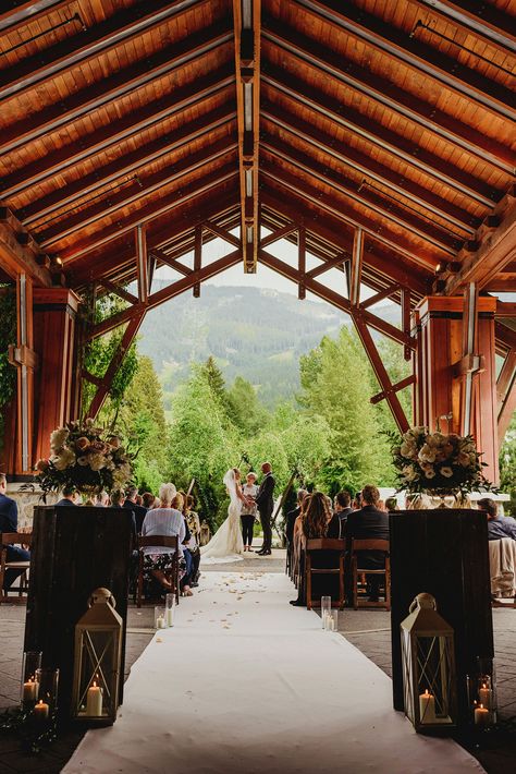 Whistler Nita Lake Lodge Wedding - Vancouver Wedding Photographer • Sachin Khona Nita Lake Lodge Wedding, Vancouver Wedding Venues, Lodge Wedding Decor, Nita Lake Lodge, Vancouver Winter, Whistler Wedding, Fall Wedding Venues, Bc Wedding, Winter Wedding Venues