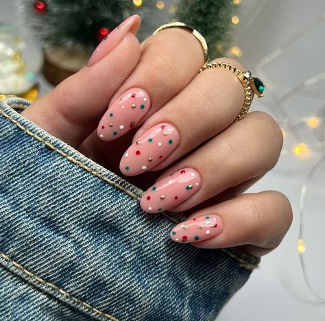 Holiday Polka Dot Nails, Winter Polka Dot Nails, Christmas Polka Dot Nails, Polka Dot French Tip Nails, Polka Dot Nail Art, Dot Nails, Dot Nail Art, Polka Dot Nails, Dots Nails