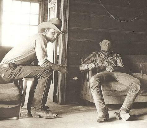 Pitchfork Cowboys Cowboy Sitting, Cowboy Code, Cowboy Reference, Gay Cowboy, Cowboy Life, Cowboy Pictures, Cowboy Love, Real Cowboys, Brokeback Mountain