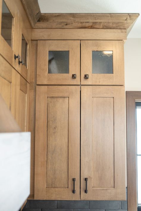 Natural Oak Kitchen Cabinets Farmhouse, Rustic Natural Kitchen, Natural Maple Kitchen Cabinets Rustic, Raw Wood Look Kitchen Cabinets Diy, Natural And Painted Kitchen Cabinets, Natural Wood Shaker Cabinets, Calico Hickory Kitchen Cabinets, Beech Wood Kitchen Cabinets, Natural Wood Finish Kitchen Cabinets