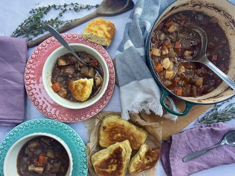 Canadian Metis Venison Stew with Bannock Stewing Steak, Goose Recipes, Venison Stew, Chopped Tomatoes, Bread Flour, Foods To Eat, Stew Recipes, Flatbread, Original Recipe