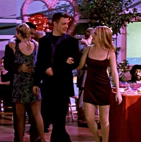 Sabrina Spellman Outfit, 2000s Pictures, Sabrina Spellman Style, Sabrina Witch, Sabrina The Teenage Witch, 90s Teen, Teen Witch, Melissa Joan Hart, Sabrina Spellman