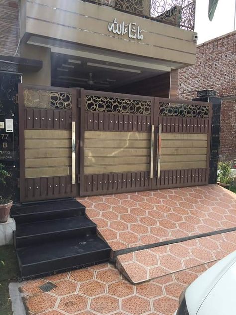 Ramp Design For Main Gate, House Ramp Design Entrance, Gate Cnc Design, Gate Ramp Design, Home Ramp Design, Cnc Gate Design Modern, House Ramp Design, Ramp Design Entrance, Entrance Gates Design Architecture