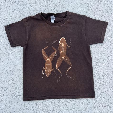 brown hand painted x ray- frog baby tee
Available in... - Depop Bleach Painted T Shirt, Bleach Painting Shirt, Bleach Painting, Paint Shirts, Brown Hand, Diy Sewing Projects, Wren, X Ray, New Media