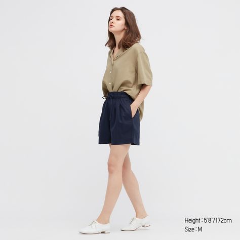 WOMEN'S LINEN COTTON SHORTS | UNIQLO PH Uniqlo Shorts, Shorts Linen, Business Casual Summer, Paperbag Shorts, Uniqlo Women, Shorts Denim, Striped Jeans, Shorts For Women, Linen Blouse