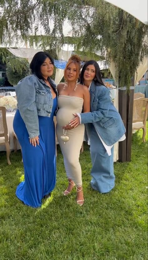 Kylie Jenner Baby Shower, Kylie Jenner Baby, Looks Kylie Jenner, Kloe Kardashian, Belly Photos, Bwwm Couples, Kylie Kristen Jenner, Baby Shower Outfit, I Love You Baby