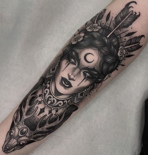 Greek Goddess Tattoo, Artemis Tattoo, Greek Mythology Tattoos, Witch Tattoo, Goddess Tattoo, Warrior Tattoos, Inspiration Tattoos, Forearm Tattoo Women, Mythology Tattoos