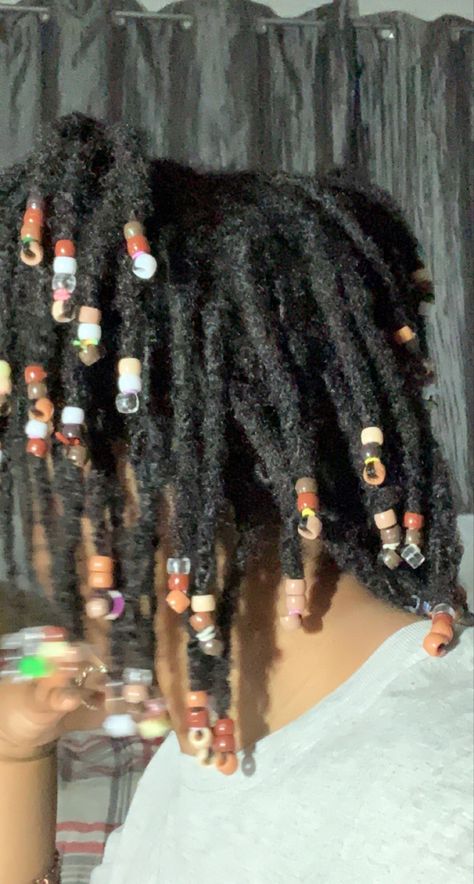 Loc Jewelry Beads, Locs With Jewelry, Loc Jewelry Hairstyles, Locs With Beads, Locs Jewelry, People Aesthetic, Cute Dreads, Loc Jewelry, Awesome Hair