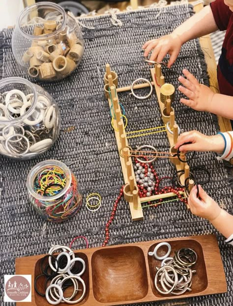 Loose Parts Ideas, Reggio Provocations, Playgroup Ideas, Natural Classroom, Reggio Emilia Classroom, Emergent Curriculum, Curiosity Approach, Shape Activities Preschool, Reggio Inspired Classrooms