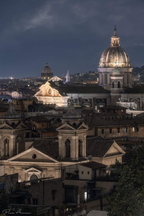 Cozy City, Rome Aesthetic, Roman City, Feed Ig, Modern Photography, Night Aesthetic, City Aesthetic, Roman Empire, Dark Aesthetic