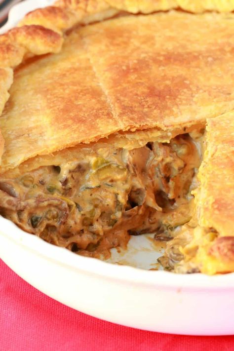 Vegan Pies Savoury, Pot Pie Recipes, Vegan Pot Pie, Vegan Pies Recipes, Vegetarian Pot Pie, Vegan Pot Pies, Oil Free Vegan Recipes, Vegan Casserole, Vegan Pie