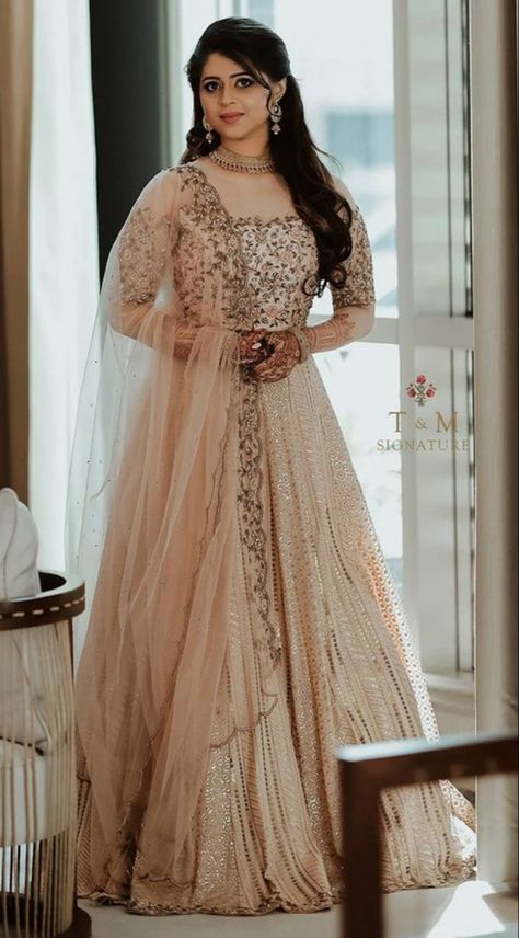 Simple Engagement Look Indian, Customised Lehenga, Reception Dress Indian, Engagement Lehengas, Engagement Dress For Bride Indian, Engagement Couple Dress, Lehenga For Engagement, Engagement Dress For Groom, Christian Weddings