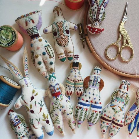 Spirit Dolls, Morning Sun, Soft Sculpture, Hand Embroidery Patterns, Embroidery Inspiration, Fabric Dolls, Softies, Fabric Art, Handmade Toys