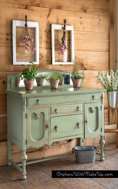 Muebles Shabby Chic, Country Chic Paint, Shabby Chic Dresser, Cottagecore Decor, Distressed Furniture, Chalk Paint Furniture, Cool Ideas, Shabby Chic Homes, Paint Furniture