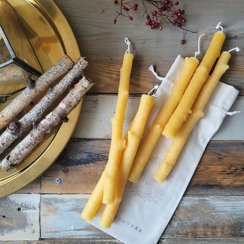 Beeswax Birch Taper Candles Set of 3 Unique Beeswax Candles - Etsy Olive Oil Candle, Candle Making Party, Square Bread, Candles Rustic, Weird Candles, Candles Unique, Candle Decorations, Bee Wax Candles, Candle Power