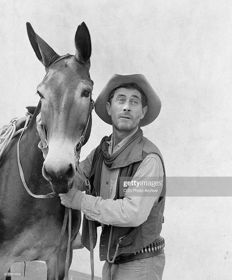 News Photo : Ken Curtis as Festus Haggen in GUNSMOKE. Image... Ken Curtis, James Arness, Western Hero, The Lone Ranger, Tv Westerns, Miss Kitty, Great Western, Poster Pictures, Television Program