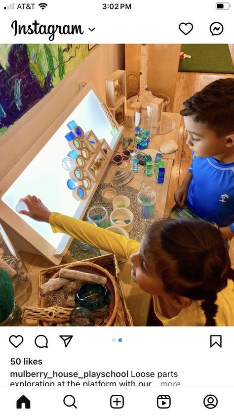 Science Table Kindergarten, Preschool Science Area Set Up, Prek Science Center Setup, Chabot Space And Science Center, Reggio Light Table Provocations, Science Table, Table Set Up, Math Center, Learning Environments