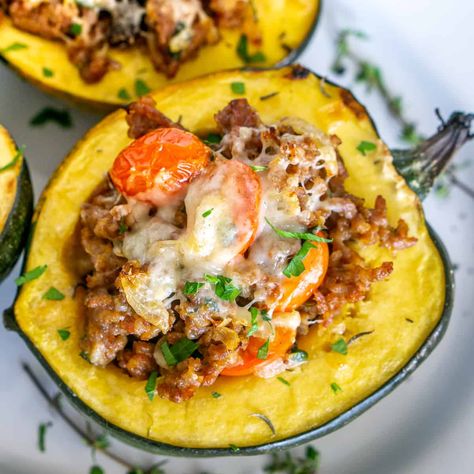 Acorn Squash Recipes Healthy, Sausage Stuffed Acorn Squash, Stuffed Acorn Squash, Acorn Squash Recipes, Roasted Vegetable Recipes, Healthy Vegetable Recipes, Healthy Vegetable, Squash Recipe, Thanksgiving Recipes Side Dishes