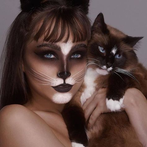 Cat Wiskers Makeup, Halloween Face Looks, Animal Nose Makeup, Calico Cat Makeup, Realistic Cat Makeup, Cat Nose Makeup, White Cat Makeup, Coffee Eyeshadow, Animal Makeup Looks