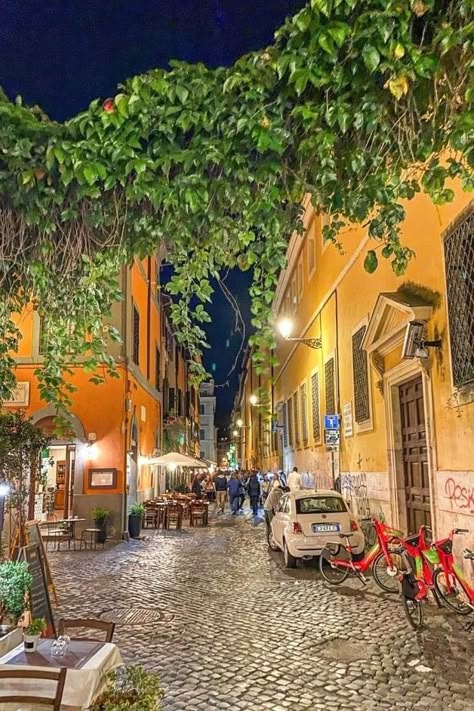 Rome Italy Aesthetic Night, Rome Nightlife, Italy At Night, Italy Trip Itinerary, Rome Trastevere, Rome View, Rome At Night, Places In Rome, Rome Streets