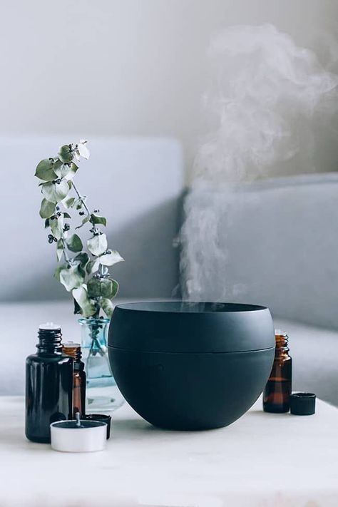 Essential-Oil-Diffuser Best Essential Oil Diffuser, Hello Glow, Essential Oil Jewelry, Meteor Garden 2018, Natural Cleanser, Essential Oil Diffuser Blends, Oil Diffuser Blends, Calming Scents, Best Essential Oils