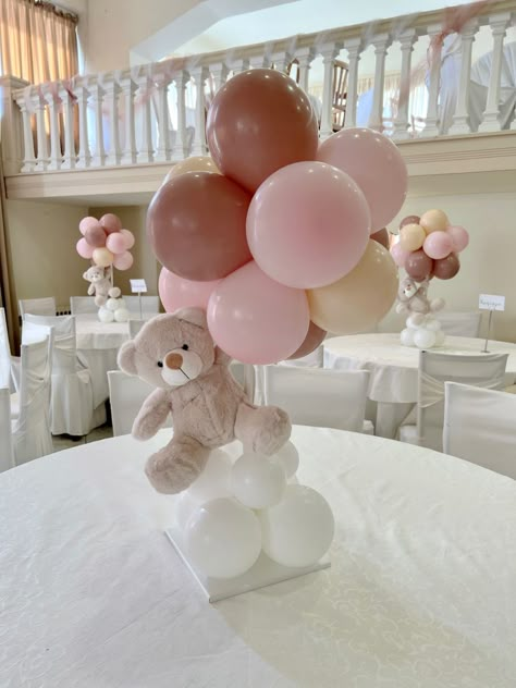 Pink Teddy Bear Balloon Garland, Pink Bear Birthday Theme, Pink Teddy Bear Birthday Theme, White And Pink Baby Shower Ideas, Babygirl Baby Shower Ideas, Bear Gender Reveal Centerpieces, Baby Shower Girl Bear Theme, We Can Bearly Wait Baby Shower Theme Centerpieces, Stuffed Animal Centerpieces