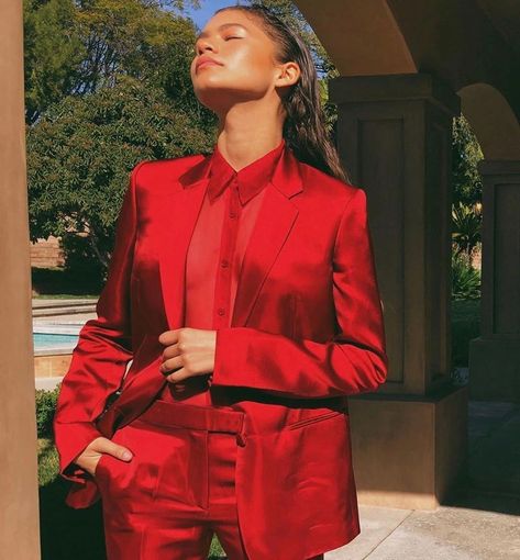 Fancied on Instagram: “going to bless your tl real quick ur welcome (@zendaya)” Red Suit, Suit And Tie, A Woman, On Twitter, Twitter, Red