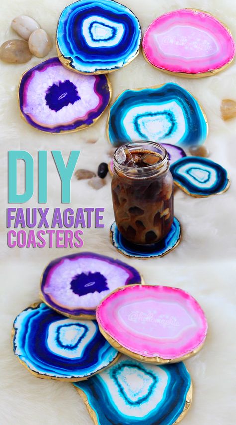 DIY Agate Coasters I've seen all over tumblr and decor blogs  agates, crystals and gems and that inspired me to create this super easy DIY for you guys! You only need some cardboard, agate prints, modpodge and gold spray paint. Click here to watch my tutorial: https://www.youtube.com/watch?v=qNjt4xyKYuk #agate #diyagatecoasters #agatecoasters #agateslices #diycrystals #diy #diyagate Cute Diy Crafts, Diy Project Ideas, Agate Coasters, Diy Coasters, Crafts For Girls, Diy For Girls, Crafts For Teens, Summer Crafts, Cool Diy