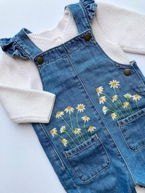 Wild Flower Embroidery, Mini Outfits, Babies Fashion, Kids Overalls, Denim Dungarees, Baby Fits, Vestidos Vintage, Soft Baby