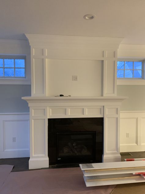 Trim Work Around Fireplace, Trim Fireplace Wall, Fireplace With Wainscoting Wall, Wainscoting Fireplace Wall, Carpentry Hacks, Fireplace Trim, Built In Around Fireplace, Luxury Fireplace, Mantle Fireplace