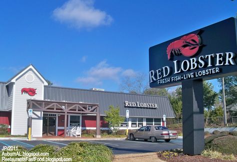 Red Lobster Red Lobster Restaurant, Red Lobster, Yummy Foods, Dinner Tonight, North Pole, Places To Eat, Vintage Signs, Alaska, Favorite Places