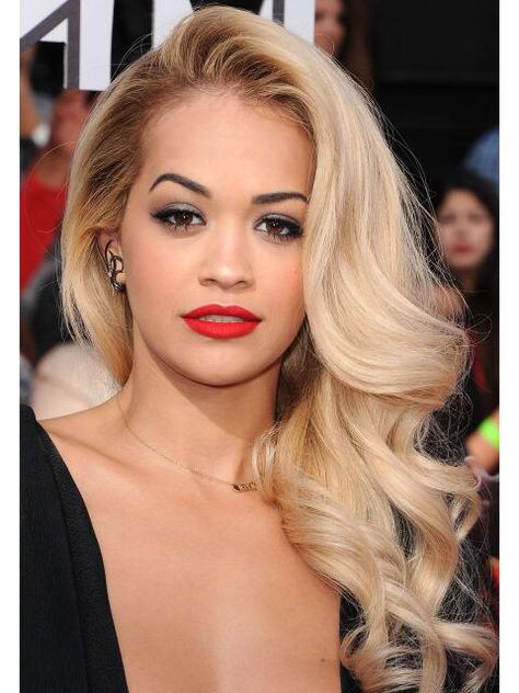 Rita 😍 Side Swept Hairstyles, Barrel Curls, Ball Hairstyles, Awesome Hair, Long Blonde, Rita Ora, Formal Hairstyles, Party Hairstyles, Hair Envy