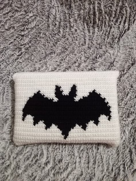 Crochet Bat Pillow Pattern, Bat Tapestry Crochet, Crochet Bat Sweater, Crochet Bat Pillow, Goth Crochet Amigurumi, Goth Tapestry Crochet, Goth Crochet Projects, Crochet Buissnes, Goth Crochet Ideas