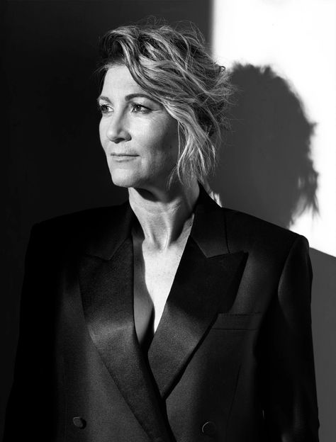 Eve Best, magazine "Emmy" Portrait Advertising, Fit Actors, Phyllis Logan, Nurse Jackie, Eve Best, Celebrity Music, Betty White, Famous Girls, House Of Dragons