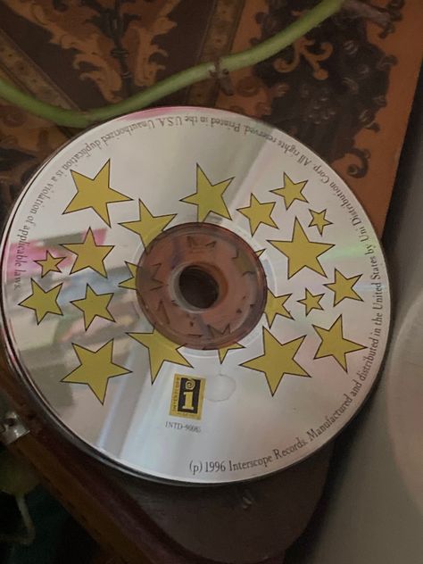 Diy Cd Cover, Diy Cd, Custom Cd, Nerd Aesthetic, Cd Cover Art, Cinema Art, Cd Cover, Love Stars, Star Girl