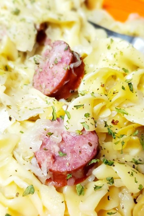 Instant Pot® Haluski with Kielbasa | "Great kid-friendly and weeknight recipe!" #instantpotrecipes #instantpot #instantpotideas #pressurecooker #pressurecookerrecipes #pressurecookerideas Kielbasa Recipes, Instant Pot Pasta Recipe, Pot Lasagna, Instant Pot Pork, Comfort Food Recipes Dinners, Hearty Dinner, Kielbasa, Cabbage Recipes, Polish Recipes