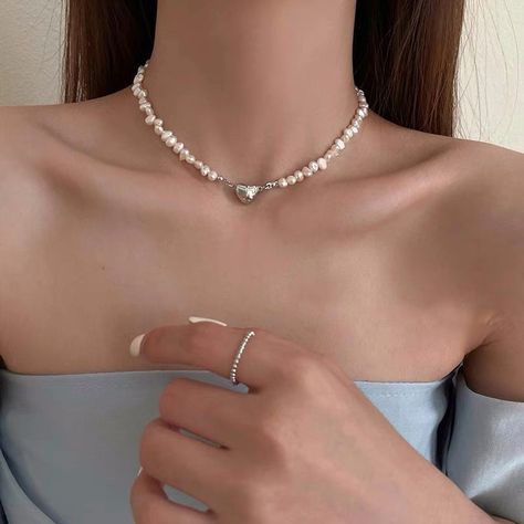 Heart Model, Jewelry Y2k, Necklaces Pearl, Accessories Pearl, Dainty Pearl Necklace, Heart Choker Necklace, Pearl Strands Necklace, Y2k Accessories, Trendy Necklace