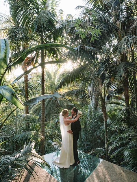 Jungle Wedding, Dream Night, Vogue Wedding, Let's Get Married, Santa Barbara Wedding, Hawaiian Wedding, Jungle Theme, Movie Premiere, Hawaii Wedding