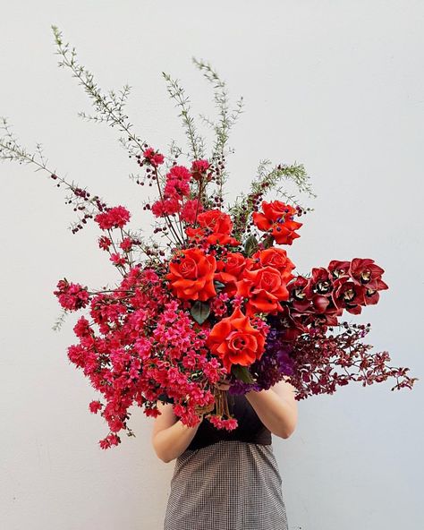 Bouquet Luxury, Bright Bouquet, Flowers Love, Flowers Red, Sweet Pea, Red Floral, Red Peppercorn, Florist, Orchids