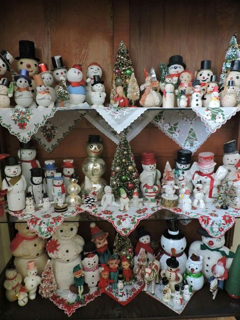 Snowman Display, Vintage Holiday, Displaying Collections, Christmas Tree, Christmas Decorations, Holiday Decor, Christmas, Home Decor