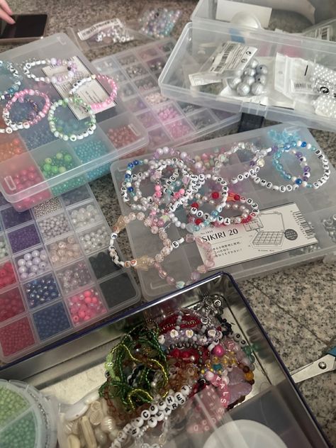 #taylorswift #erastouroutfit #fyp #bracelet #aesthetic #beads Aesthetic Bracelet Pictures, Bracelet Aesthetic Beads, Bracelet Making Aesthetic, Pic Friends, Aesthetic Beads, Making Aesthetic, Bracelet Business, Music Bracelet, Bracelet Aesthetic