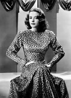 Jane Greer, 40s Mode, Yvonne Craig, Leopard Print Fashion, Jean Harlow, Design Moda, Rita Hayworth, 40s Fashion, Hollywood Glam