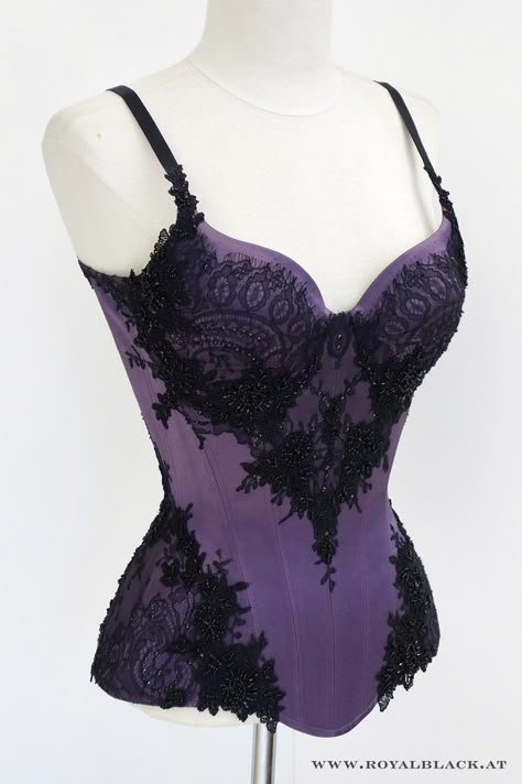 Purple Corset, Corset Fashion, Bra Pattern, Corsets And Bustiers, Looks Chic, Dream Clothes, Corsets, English Language, Beyonce