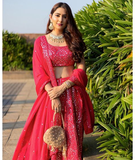 Mirror Work Lehenga, Indian Celebrity, Lehenga Jewellery, Indian Pink, Party Wear Lehenga Choli, Bollywood Lehenga, Red Bridesmaids, Red Lehenga, Red Bridesmaid Dresses